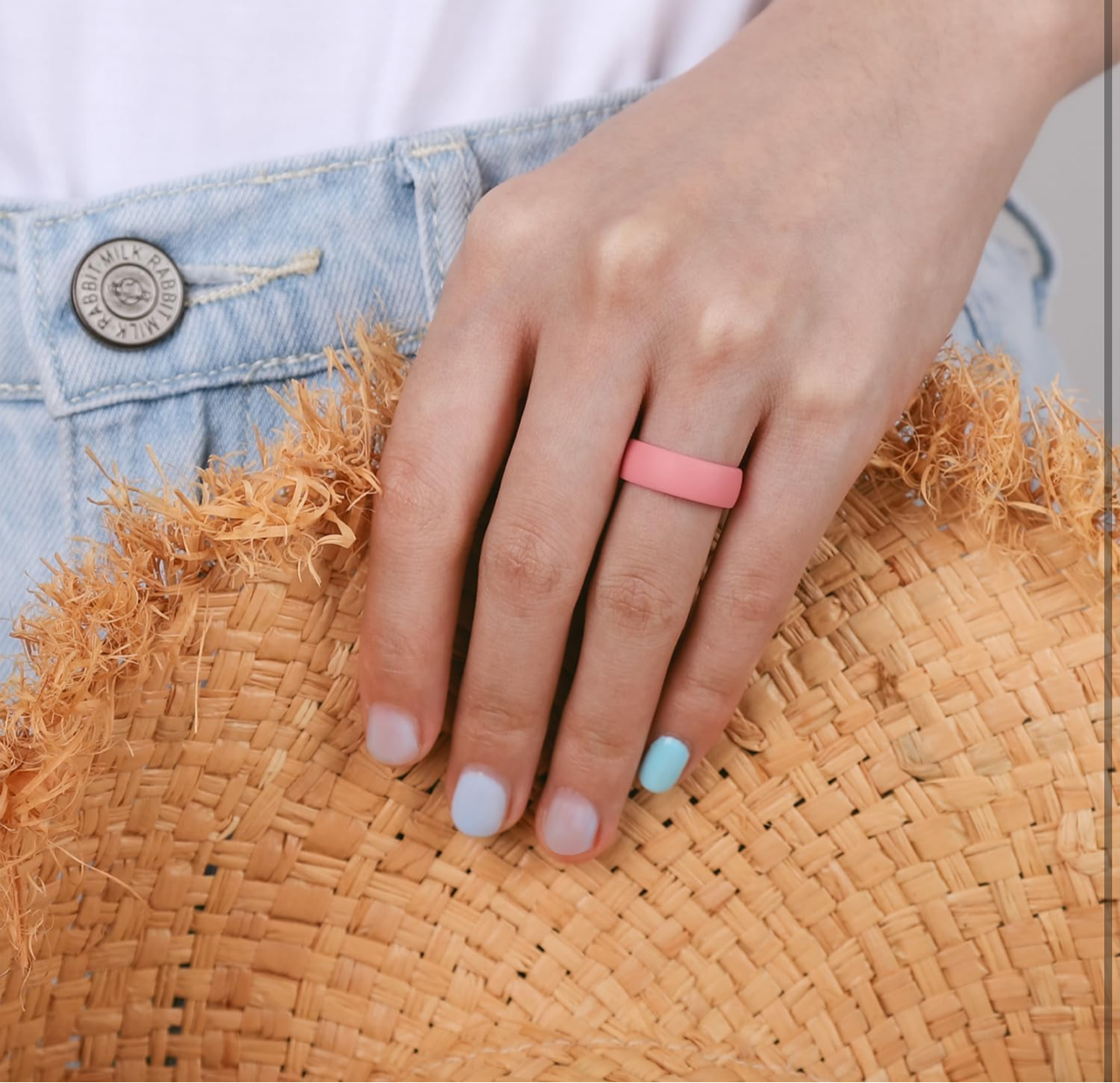 Customizable Women’s Silicone Ring